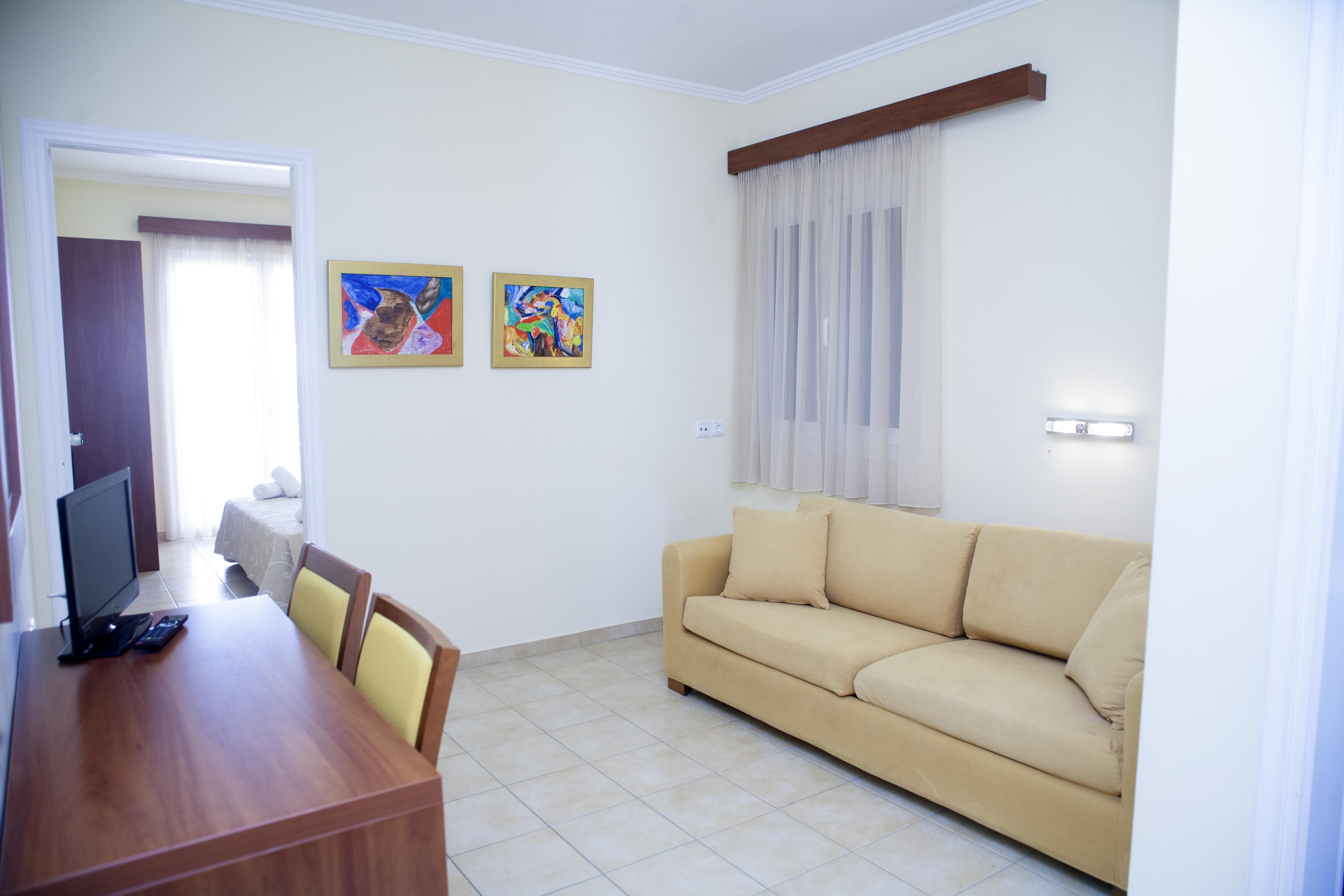 نِكيانا Summertime Inn المظهر الخارجي الصورة