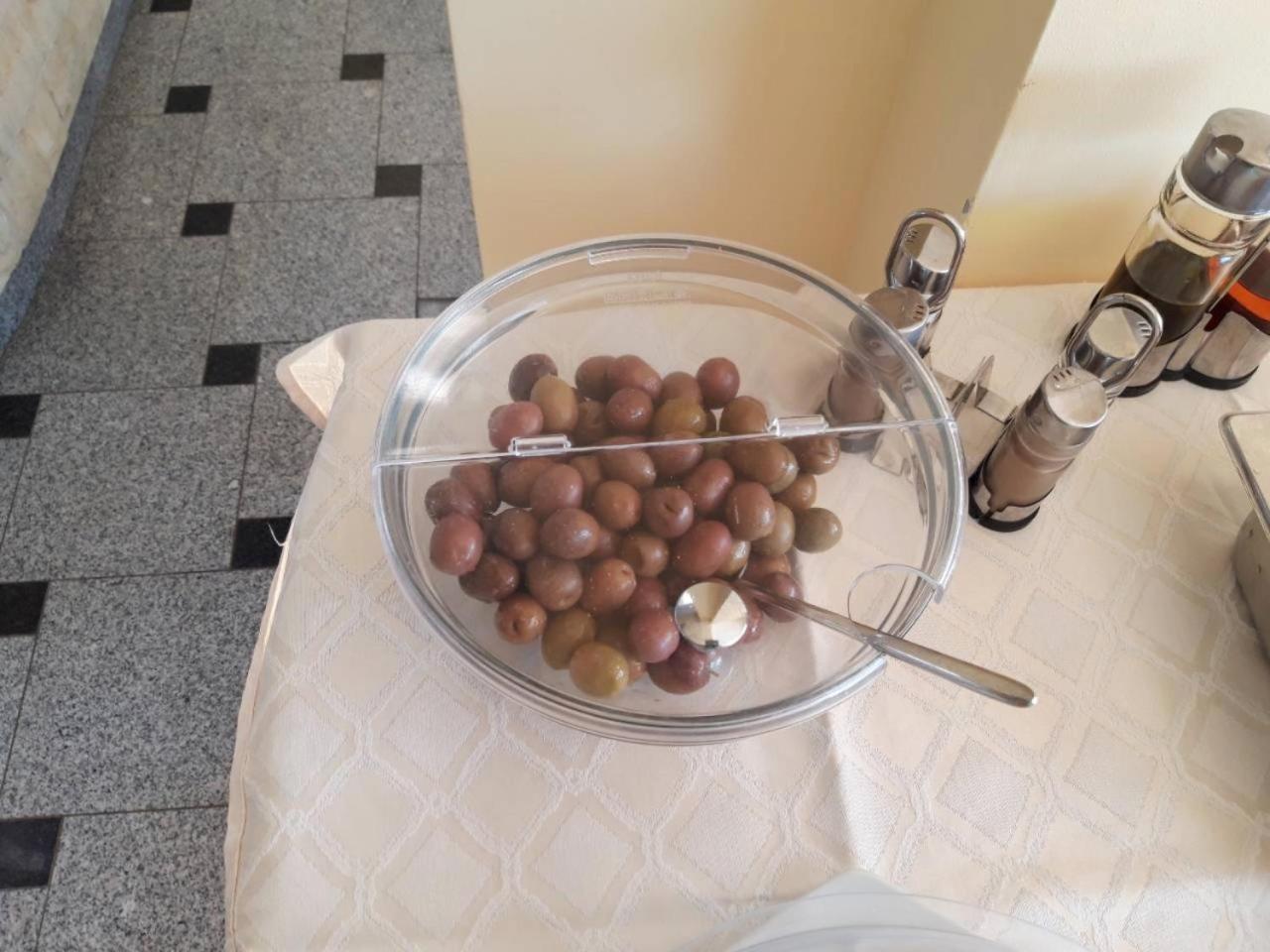 نِكيانا Summertime Inn المظهر الخارجي الصورة