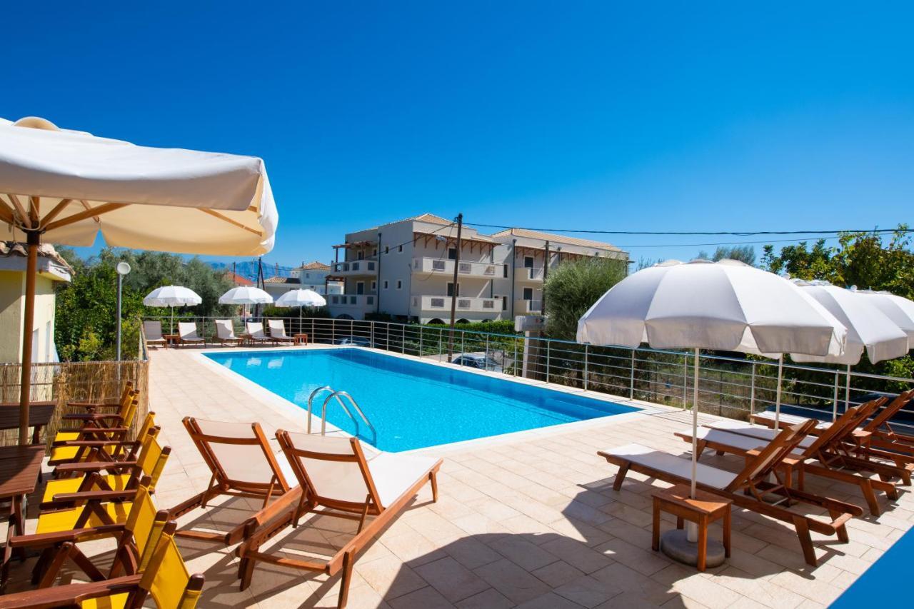 نِكيانا Summertime Inn المظهر الخارجي الصورة